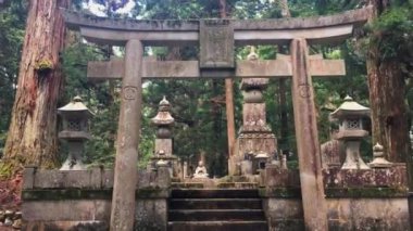 Koyasan 'daki Koya Dağı Wakayama Okunion Mezarlığı 18 Ağustos 2019