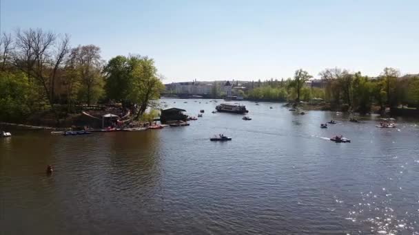 Prague Vltava River Shoot Legions Bridge Czech Republic April 2019 — Stock Video