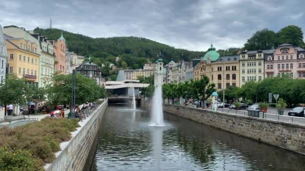 Karlovy Vary Carlsbad Río Tepla República Checa Julio 2020 — Vídeo de stock