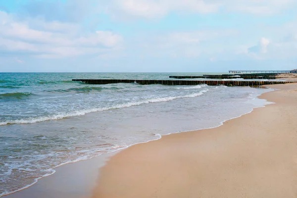 Серфінгова Лінія Балтійського Моря Сонячний День — стокове фото