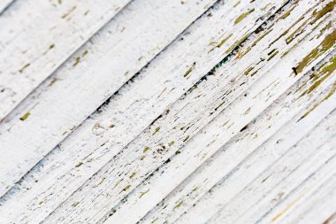 soyulması beyaz boya ile duvar eski ahşap