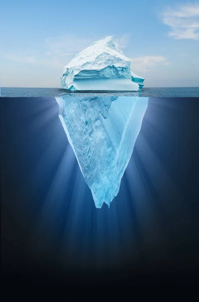 Iceberg Pływających Oceanie Zarówno Końcówki Części Zanurzonego Widoczne Górna Część Obrazek Stockowy