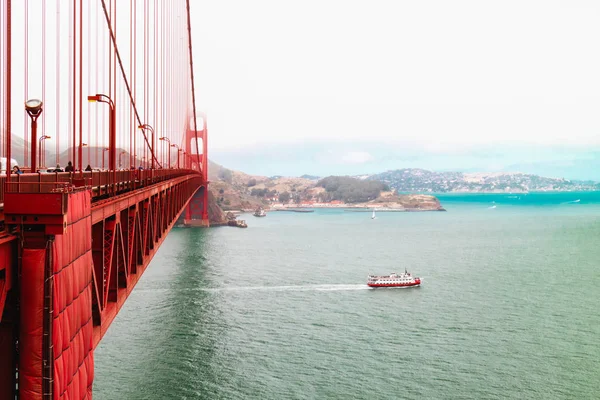 Nebliger Tag San Francisco Goldene Torbrücke — Stockfoto