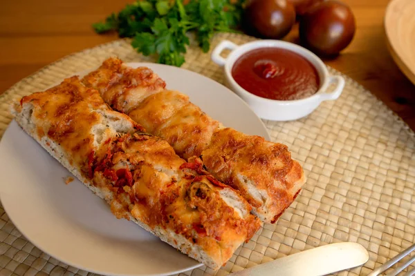 Gros Plan Pain Focaccia Sur Une Table Cuisine Avec Tomates — Photo