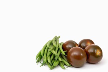 Taze haricots ve beyaz, kopya alanı izole domates