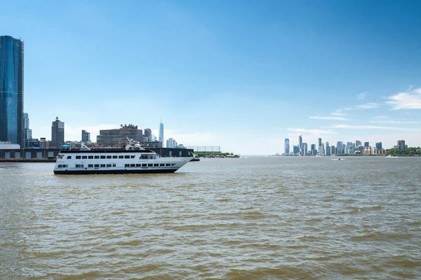 Baie New York Excursion Bateau Descendez Hudson East River Bord — Photo