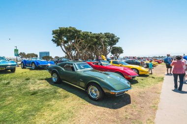 San Diego/Amerika - 11 Ağustos 2019 Main Street America Corvette Car Show in Marina Park North - Seaport Village in San Diego, Kaliforniya