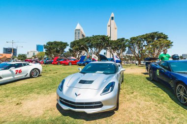 San Diego/Amerika - 11 Ağustos 2019 Main Street America Corvette Car Show in Marina Park North - Seaport Village in San Diego, Kaliforniya