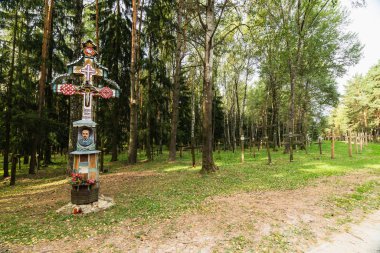 Kurapaty, Minsk/Beyaz Rusya - 15 Eylül 2019 Stalin dönemindeki Kurapaty'de Yapılan Baskıların Kurbanları Anıtı, Minsk Eteklerinde, Beyaz Rusya