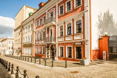 Minsk / Belarus - 5 Eylül 2019 Zybickaya Caddesi, Minsk Downtown. Mimarlık, sokak manzarası, insanlar, şehir hayatı.