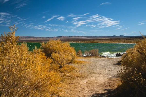 Mono Lake 해안의 Mono Lake Tufa State Natural Reserve California — 스톡 사진