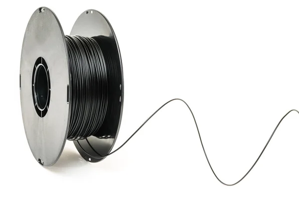 3D Yazıcı Plastik Filament. Üç boyutlu yazdırma için siyah termoplastik tel makarası beyaz arkaplanda izole edilmiş.