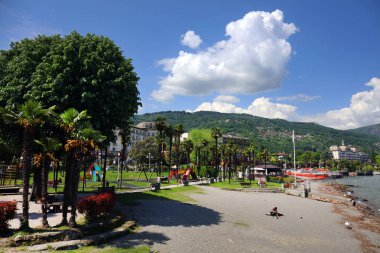 Stresa, ünlü tatil üzerinde Batı Maggiore Gölü kıyısındaki, İtalya, Europe sahnede yaz