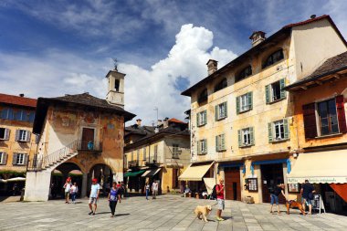 Orta San Giulio, ünlü çare Orta batı kıyı üzerinde Lake, İtalya, Avrupa