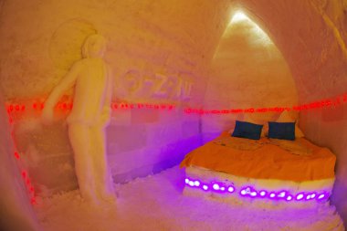 Fagaras dağlar, Transilvanya, Romanya, Avrupa'nın donmuş Balea gölde ünlü buz otel