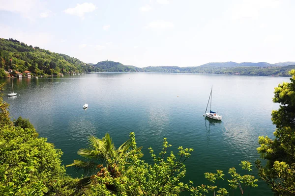 Orta San Giulio Ünlü Çare Orta Batı Kıyı Üzerinde Lake — Stok fotoğraf