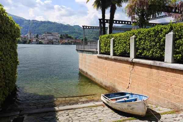 Orta San Giulio Ünlü Çare Orta Batı Kıyı Üzerinde Lake — Stok fotoğraf