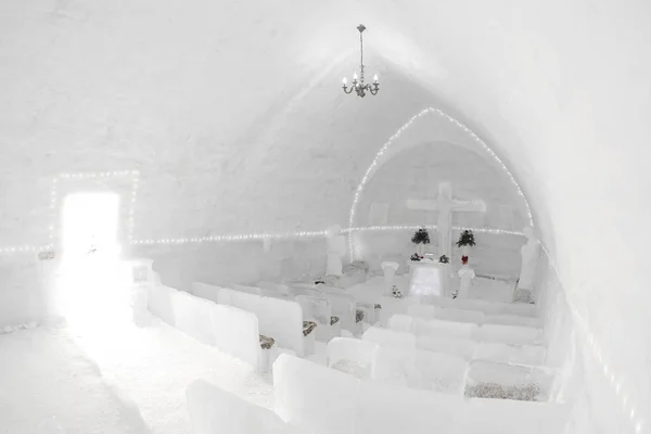Ξενοδοχείο Διάσημο Πάγο Στην Παγωμένη Balea Λίμνη Στην Οροσειρά Fagaras — Φωτογραφία Αρχείου