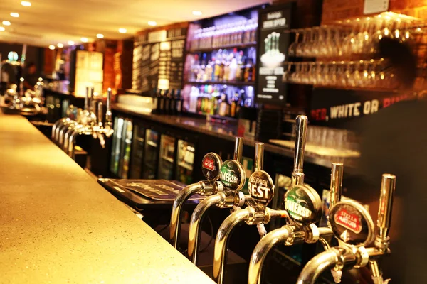 Draft Beer Traditional English Pub — Stock Photo, Image