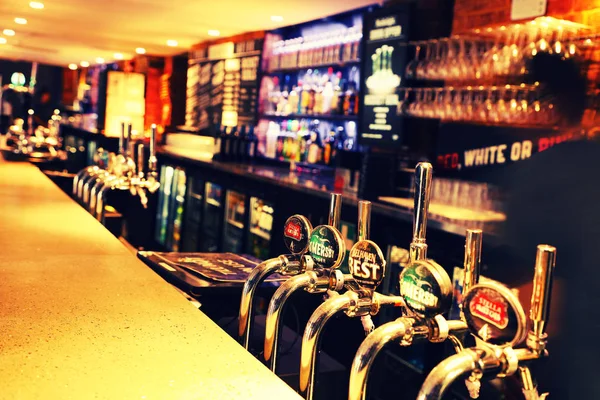 Draft Beer Traditional English Pub — Stock Photo, Image