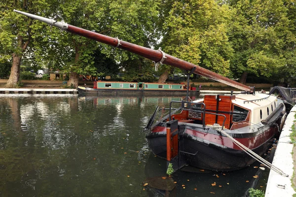 Venesia Kecil Saluran Air Dengan Tongkang Berwarna Warni London Inggris — Stok Foto