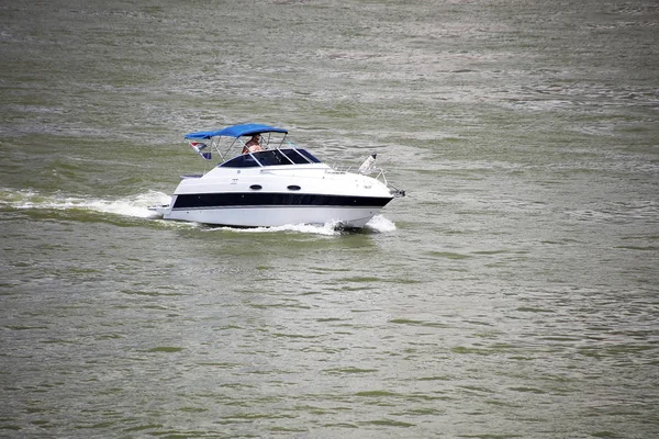 Het Schip Danube Rivier Boedapest Europa — Stockfoto