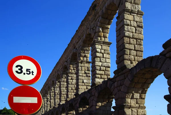Segovia Spanya Nın Roma Kemeri Dünya Miras Unesco Europe Tarafından — Stok fotoğraf