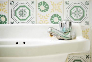 Eski bir mezar banyo iç görüntüsü