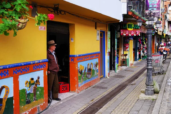 Колоритні Вулички Село Guatape Колумбії Південна Америка — стокове фото
