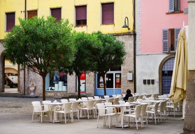 Iseo, İtalya mimarisi. Iseo bir göl Lombardiya İtalya, Europe bir popüler turistik tatil yeri