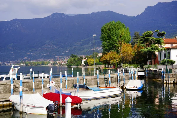 Arquitetura Iseo Itália Iseo Uma Cidade Beira Lago Lombardia Popular — Fotografia de Stock