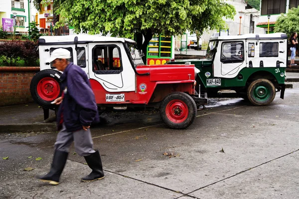 Famoso Jeep Willys Una Calle Buenavista Quindio Famoso Pueblo Colombia —  Fotos de Stock