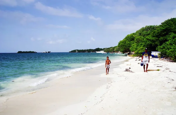 Turister Njuter Karibien Landskapet Isla Grand Colombia Sydamerika — Stockfoto