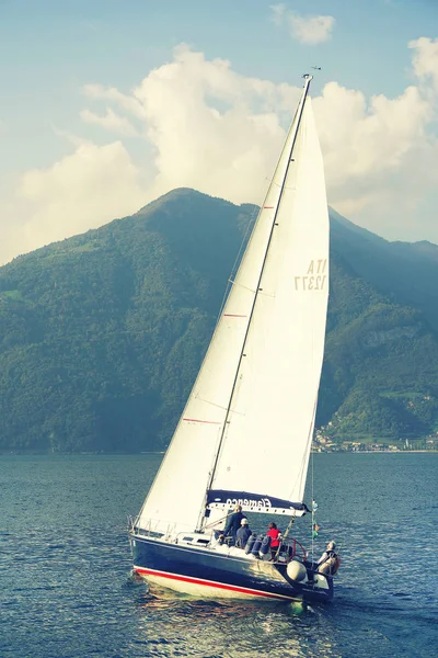 Yachting Sur Lac Iseo Italie Europe — Photo