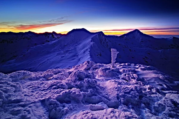 Paisaje Alpino Invernal Parque Nacional Retezat Cárpatos Rumania Europa Nieve —  Fotos de Stock