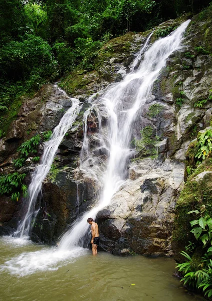 Turistas Nadando Marinka Cachoeira Minca Colômbia Europa — Fotografia de Stock