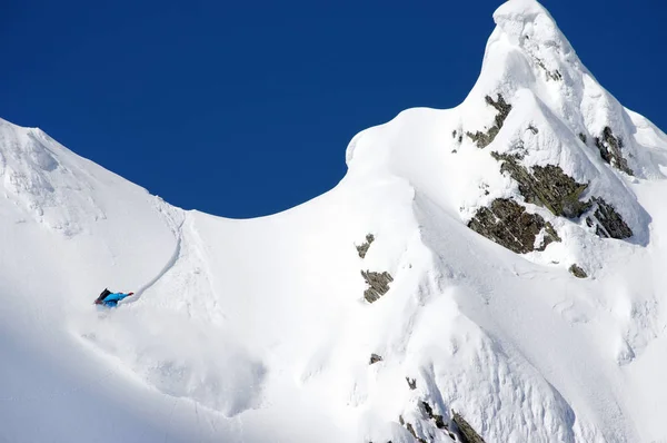 Ski Randonnée Dans Des Conditions Hivernales Difficiles — Photo
