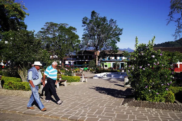 Geleneksel Mimarisinde Pitoresk Kasaba Jardin Antioquia Colombia Güney Amerika — Stok fotoğraf