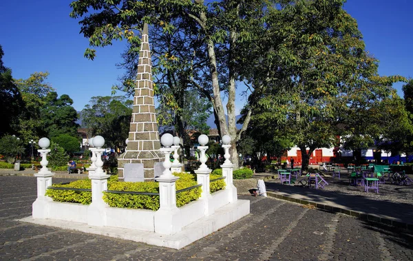 Traditionelle Architektur Der Malerischen Stadt Jardin Antioquia Kolumbien Südamerika — Stockfoto