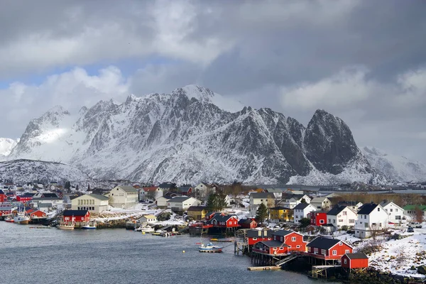 ロフォーテン諸島 ノルウェー ヨーロッパの冬の過酷な風景 — ストック写真