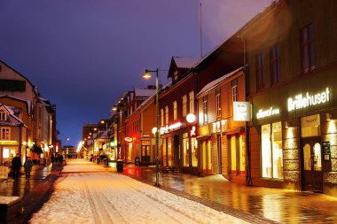 Tromsø mimarisi, 50.000 yukarıda bir nüfus ile dünyanın en kuzeyindeki şehir olarak kabul