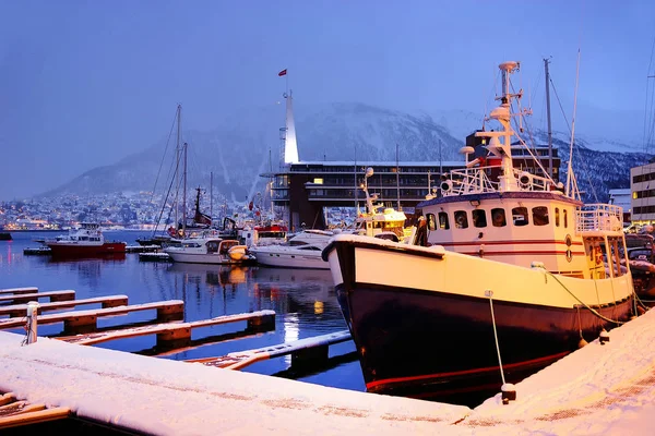 Λιμάνι Του Τρόμσο Νορβηγία Ευρώπη Τρόμσο Θεωρείται Βορειότερη Πόλη Του — Φωτογραφία Αρχείου