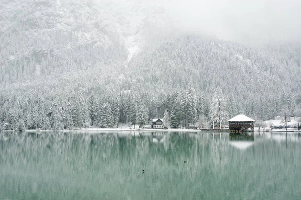 Озеро Добиакко Зимой Италия Европа — стоковое фото