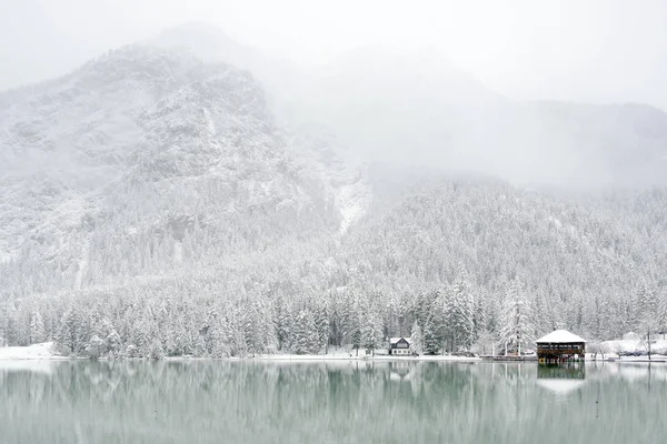Lago Dobiacco Invierno Italia Europa —  Fotos de Stock