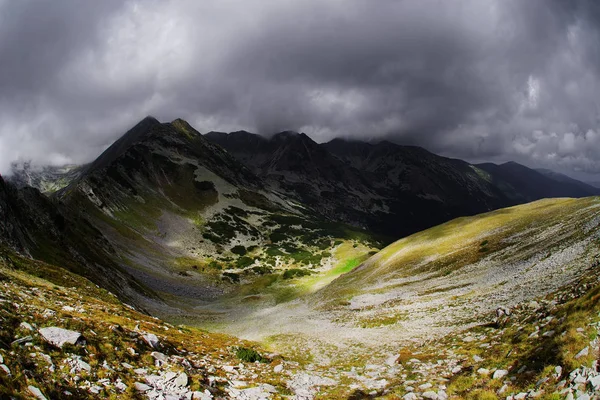 Wiosenny Krajobraz Górach Retezat Rumunia Europa — Zdjęcie stockowe