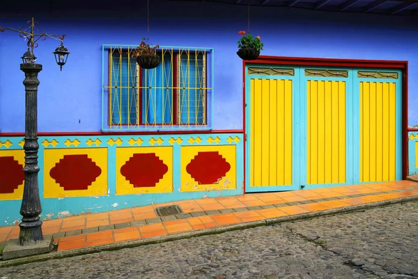 Coloridas Calles Del Pueblo Guatape Colombia América Del Sur —  Fotos de Stock