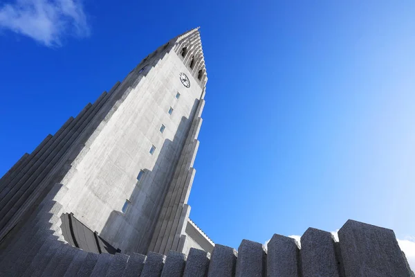 Reykjavik Vista Hallgrimskirkja Famosa Igreja Moderna Icelânica Inspirada Pilares Vulcânicos — Fotografia de Stock