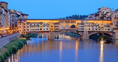 Arno Nehri, Floransa, İtalya ve Avrupa üzerinde Ponte Vecchio