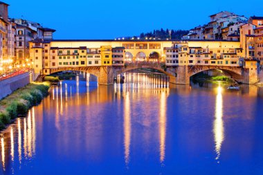 Arno Nehri, Floransa, İtalya ve Avrupa üzerinde Ponte Vecchio