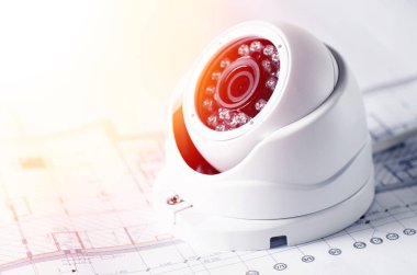 Video güvenlik ekipmanları ve plan bir tablo. Güvenlik için iyi mühendislik şirket sitesi veya reklam Servisi